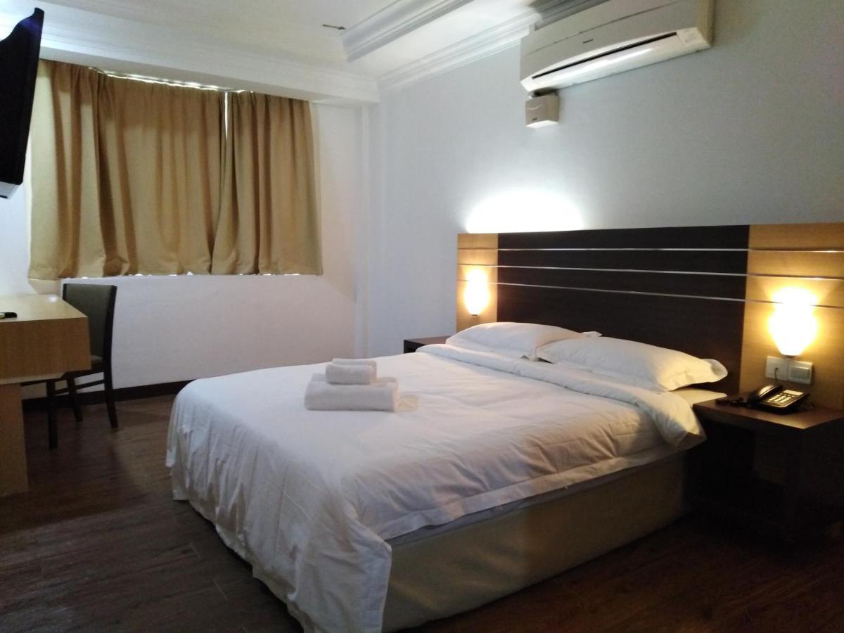 Sara Hotel Labuan Eksteriør billede